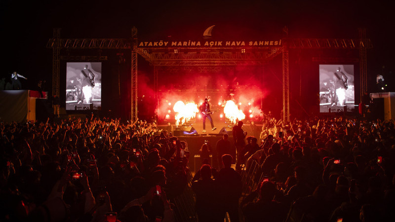 Ataköy Marina Açık Hava Sahnesi, Motive Konseriyle Açıldı