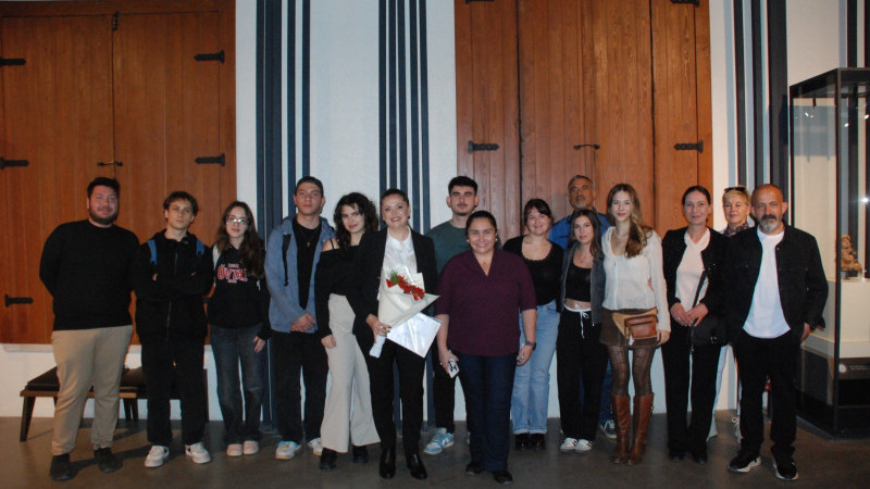 İzmir’de “Zihnini Keşfet” Semineri Yoğun İlgi Gördü