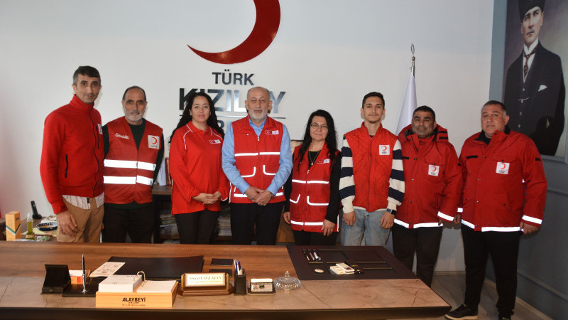 Bornova Kızılay’dan Ramazan’da binlerce kişiye iftar