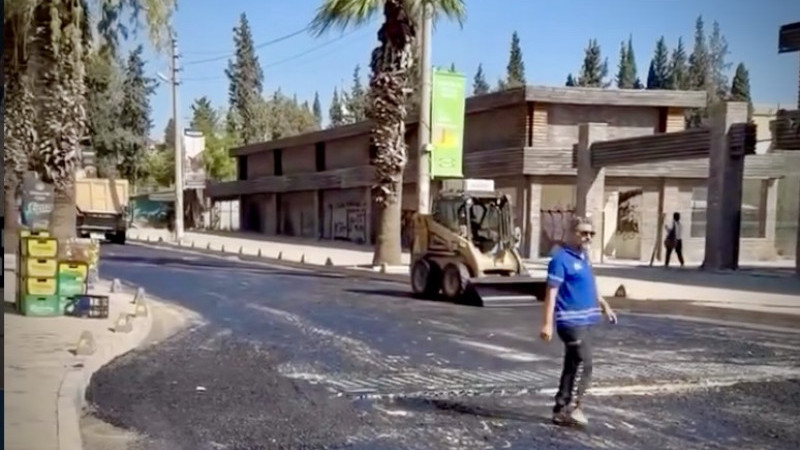 AK Partili Oygur, Buca Özmen Caddesi Krizini Duyurdu, Büyükşehir Aynı Gün Caddeyi Asfaltladı 